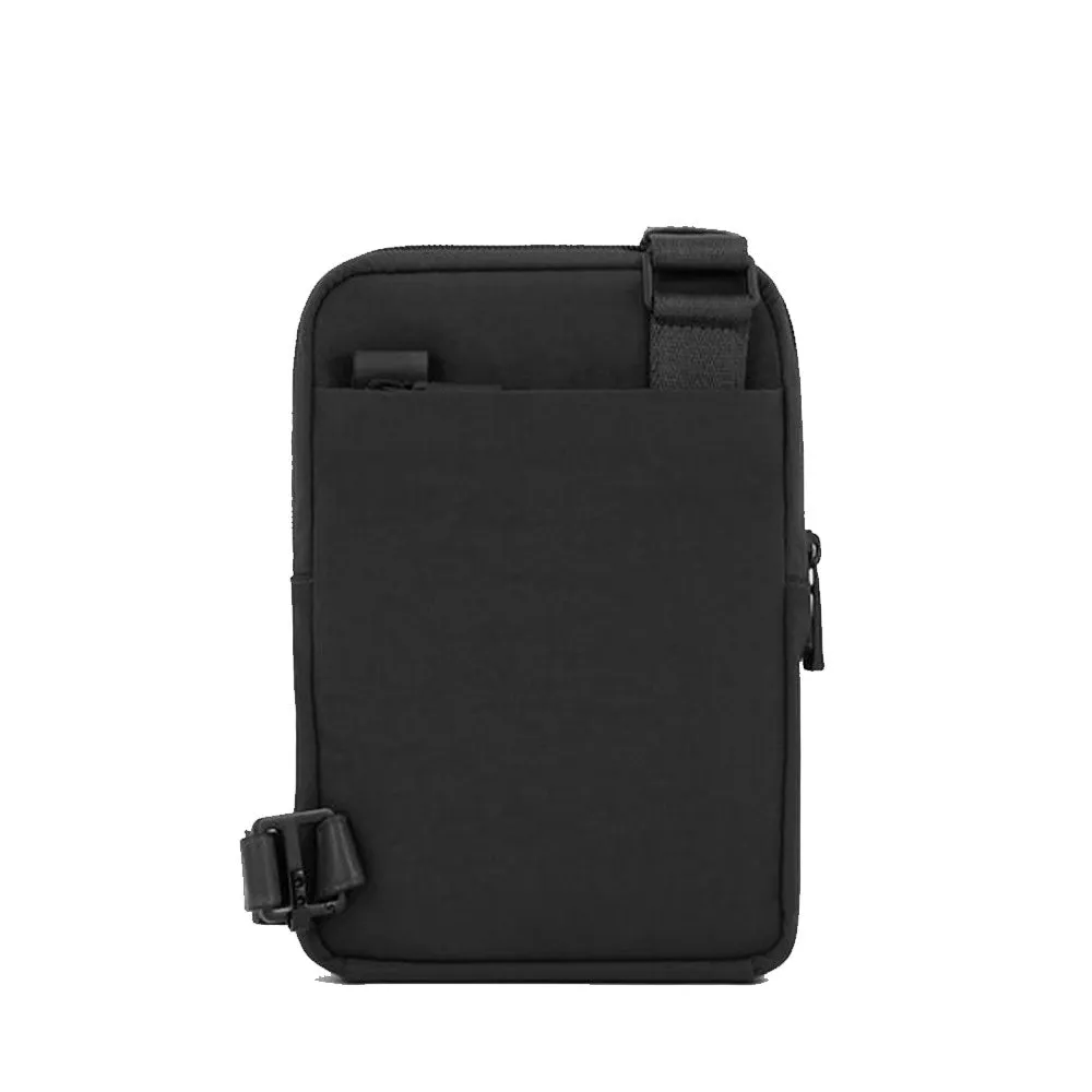 Borsello Uomo PIQUADRO in Tessuto Nero con porta iPadmini Linea P16S2 - CA3084P16S2