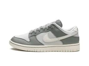 Nike Dunk Low "Mica Green"