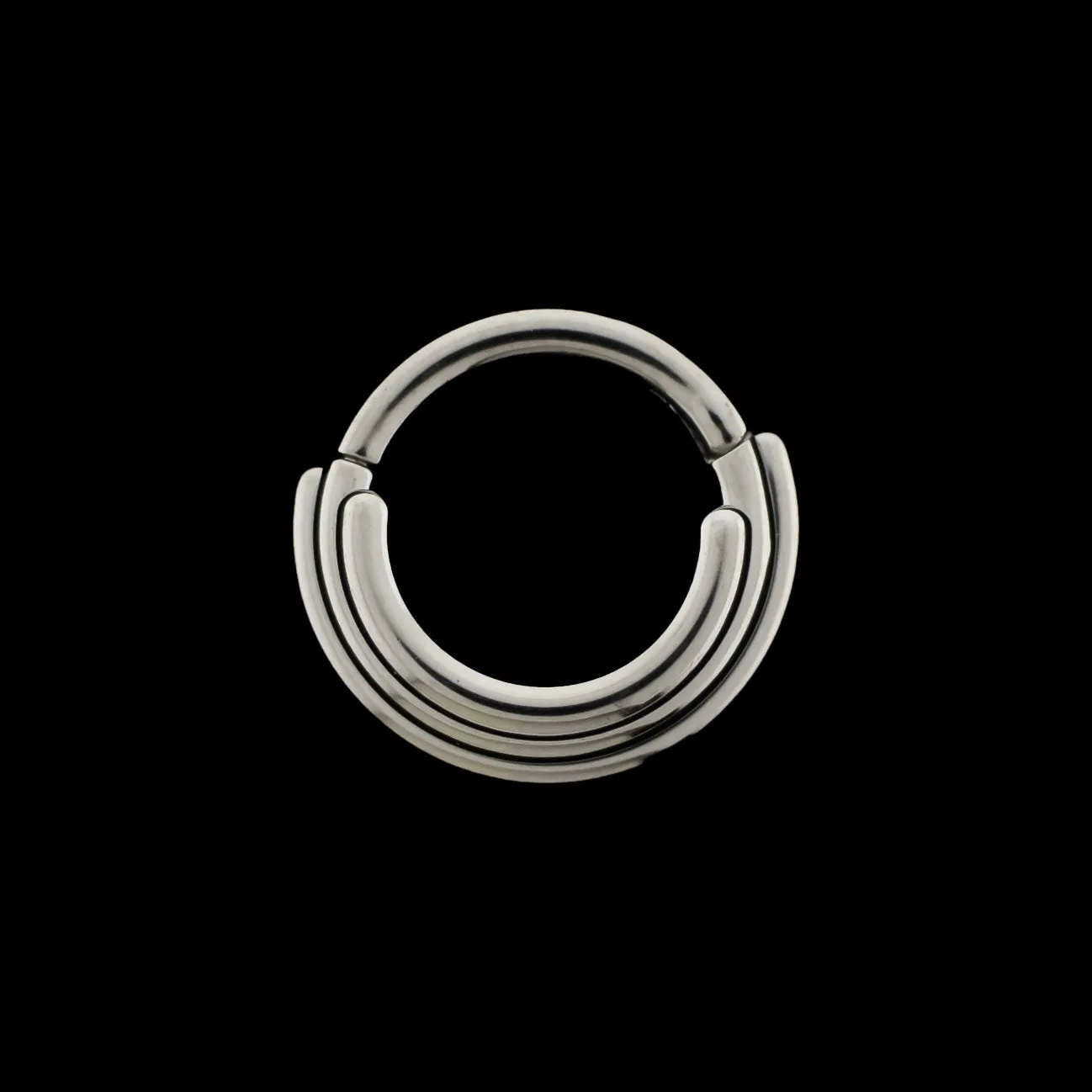 Piya - Hinged Segment Ring