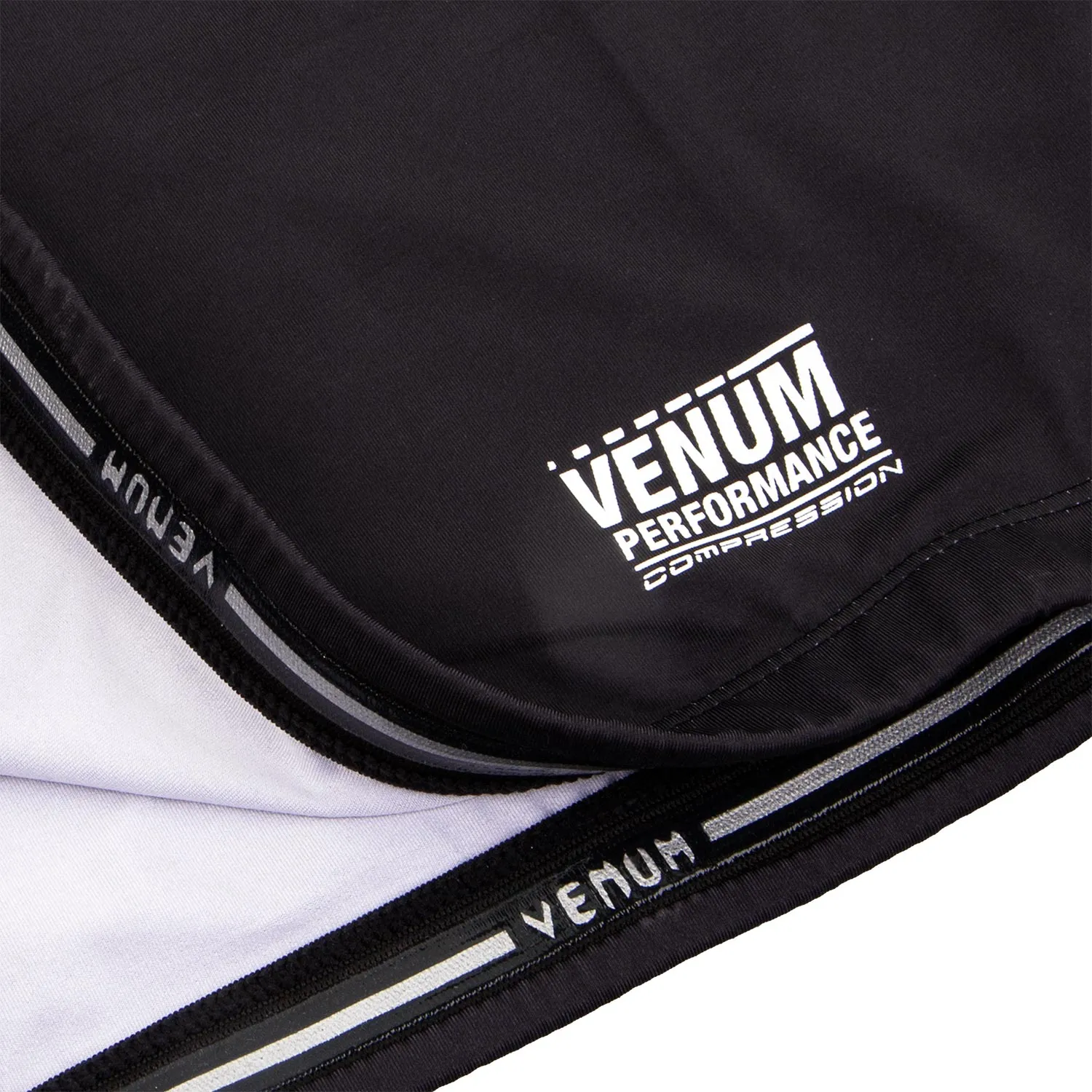 Venum Contender 3.0 Compression T-shirt - Long Sleeves - Black/White