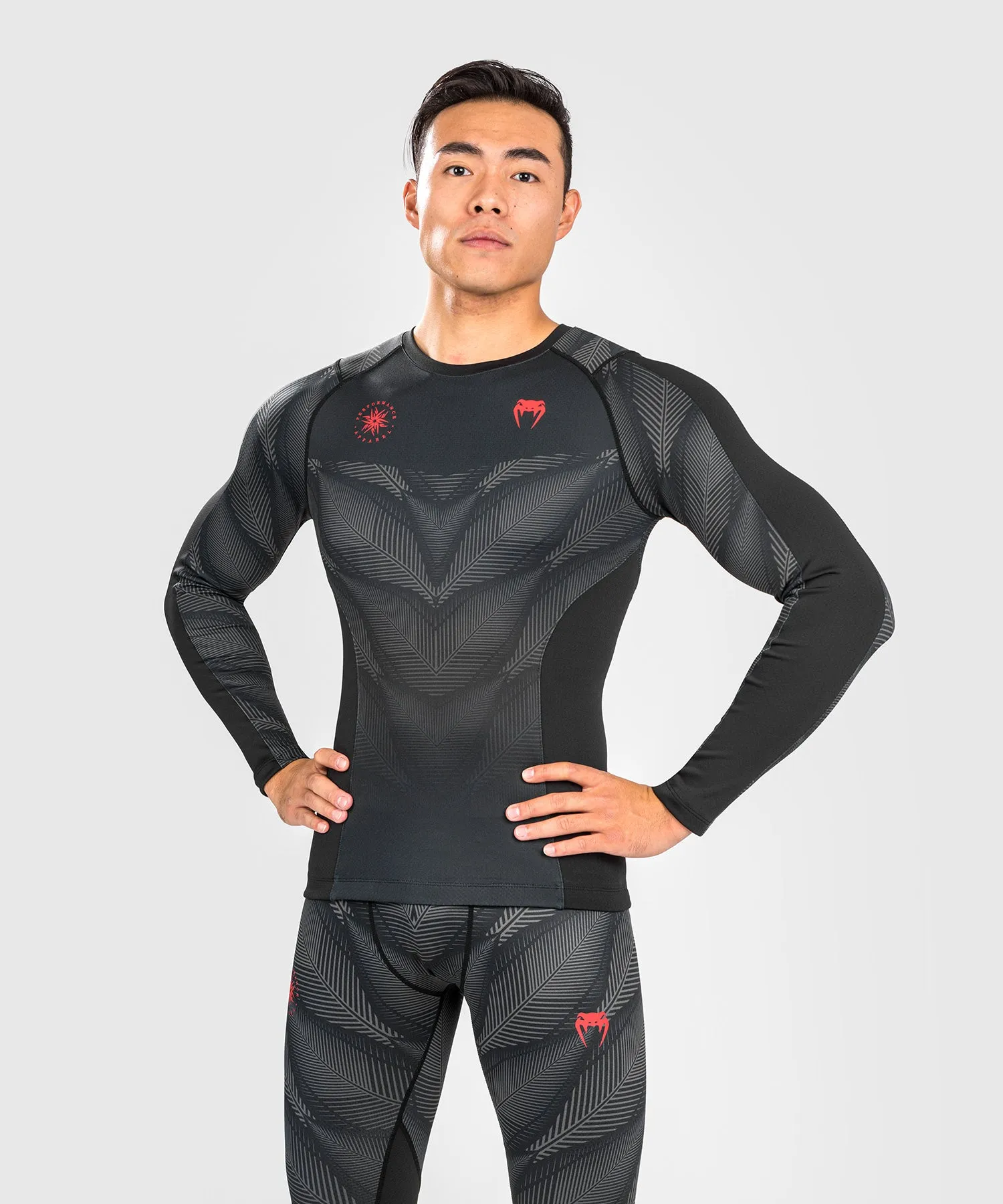 Venum Phantom Rashguard Long Sleeves - Black/Red