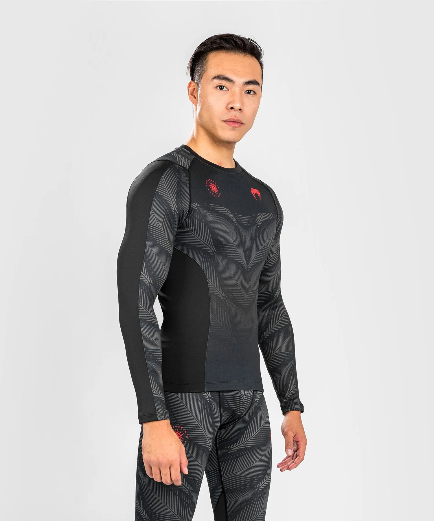 Venum Phantom Rashguard Long Sleeves - Black/Red